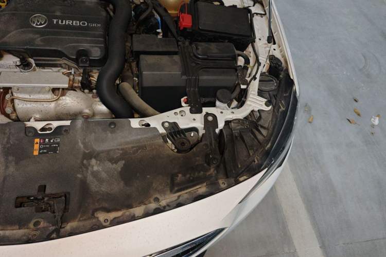 Used Buick Regal 2019 20T Elite Version China VI Standard Engine Bay Left