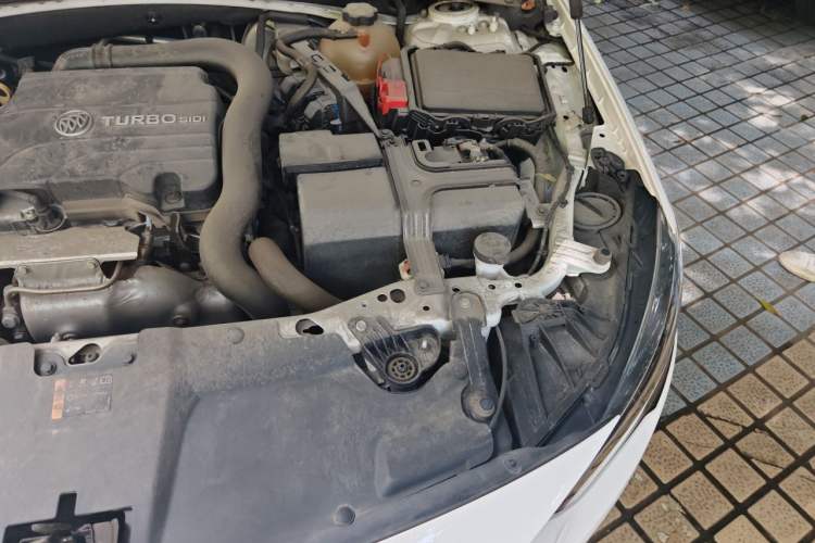 Used Buick Regal 2019 20T Elite Version China VI Standard Engine Bay Left