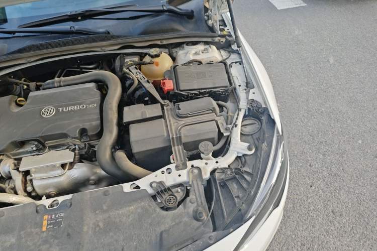 Used Buick Regal 2019 20T Elite Version China VI Standard Engine Bay Left
