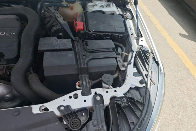 Used Buick Regal 2019 20T Elite Version China VI Standard Engine Bay Left