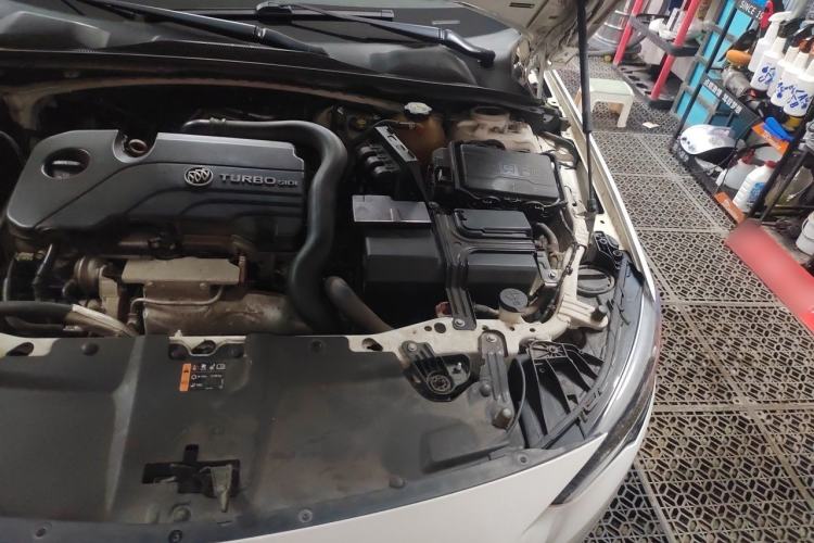 Used Buick Regal 2019 20T Elite Version China VI Standard Engine Bay Left