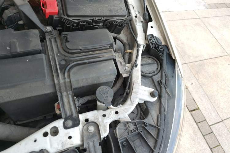 Used Buick Regal 2019 20T Elite Version China VI Standard Engine Bay Left