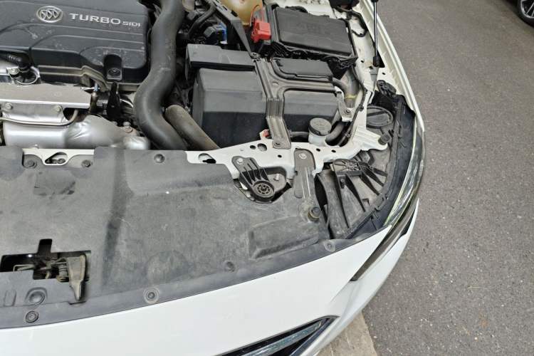 Used Buick Regal 2019 20T Elite Version China VI Standard Engine Bay Left