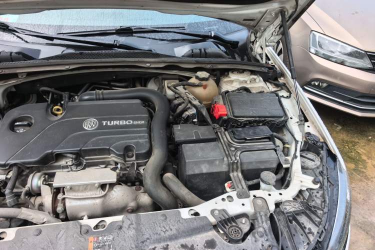 Used Buick Regal 2019 20T Elite Version China VI Standard Engine Bay Left