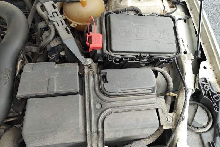 Used Buick Regal 2019 20T Elite Version China VI Standard Engine Bay Left