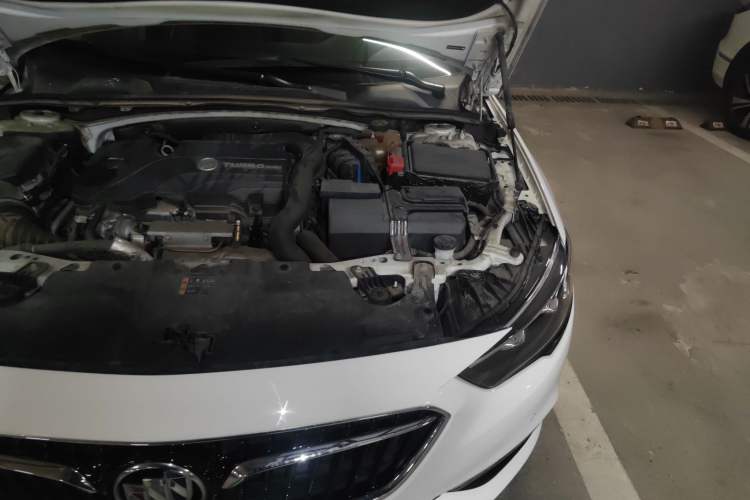 Used Buick Regal 2019 20T Luxury Model China V Standard Engine Bay Left