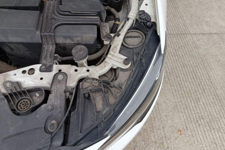 Used Buick Regal 2019 20T Elite Version China VI Standard Engine Bay Left