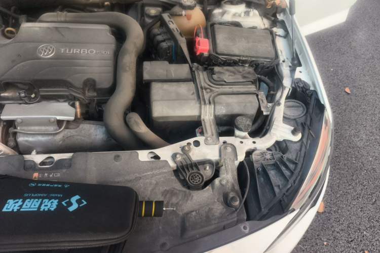 Used Buick Regal 2019 20T Elite Version China VI Standard Engine Bay Left