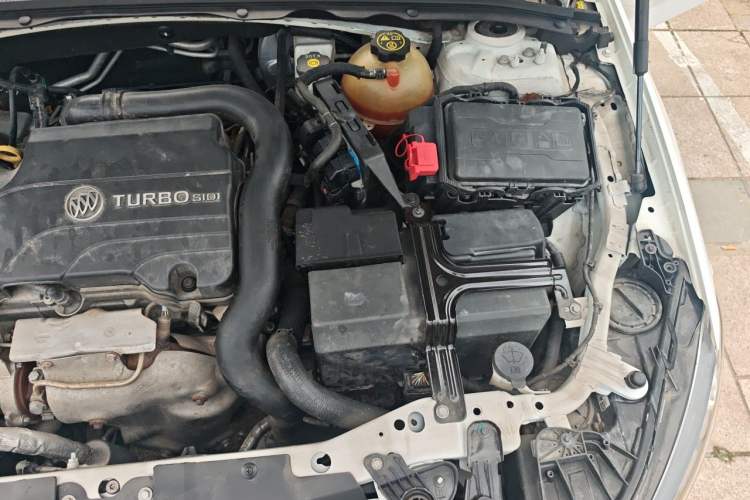 Used Buick Regal 2019 20T Elite Version China VI Standard Engine Bay Left