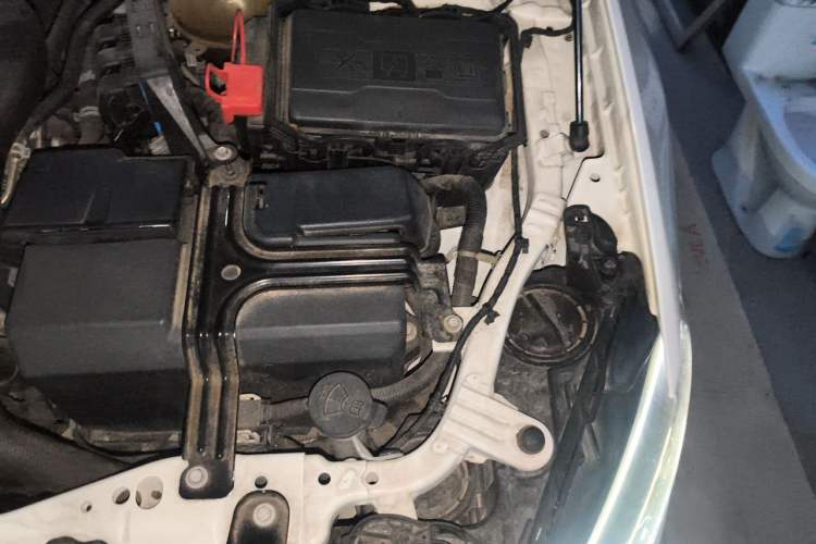 Used Buick Regal 2019 20T Elite Version China V Standard Engine Bay Left
