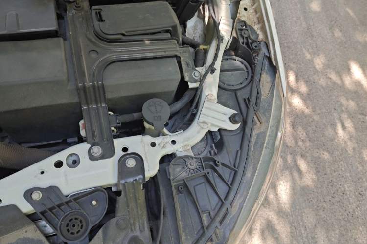 Used Buick Regal 2019 20T Elite Version China VI Standard Engine Bay Left