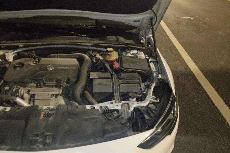 Used Buick Regal 2019 20T Luxury Model China VI Standard Engine Bay Left