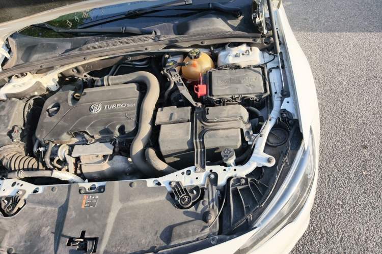 Used Buick Regal 2019 20T Elite Version China VI Standard Engine Bay Left