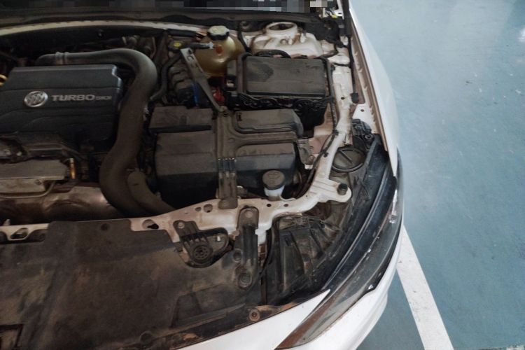 Used Buick Regal 2019 20T Elite Version China VI Standard Engine Bay Left