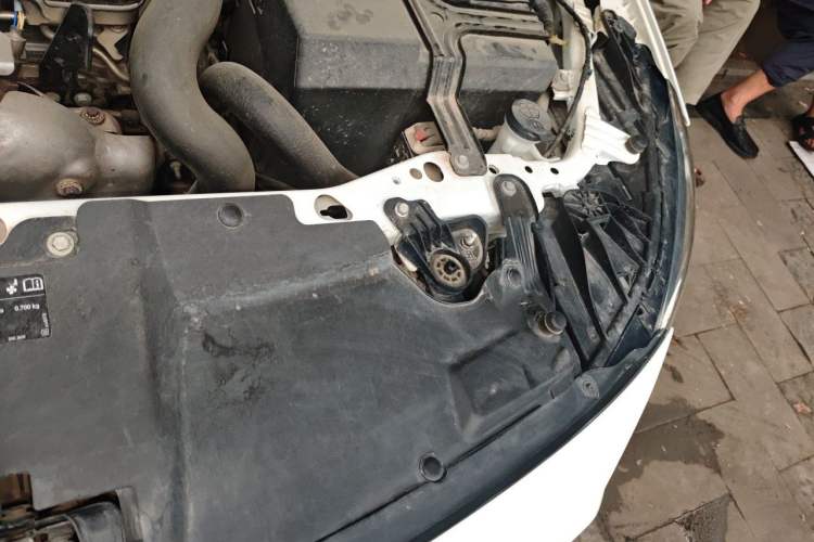 Used Buick Regal 2019 20T Luxury Model China VI Standard Engine Bay Left