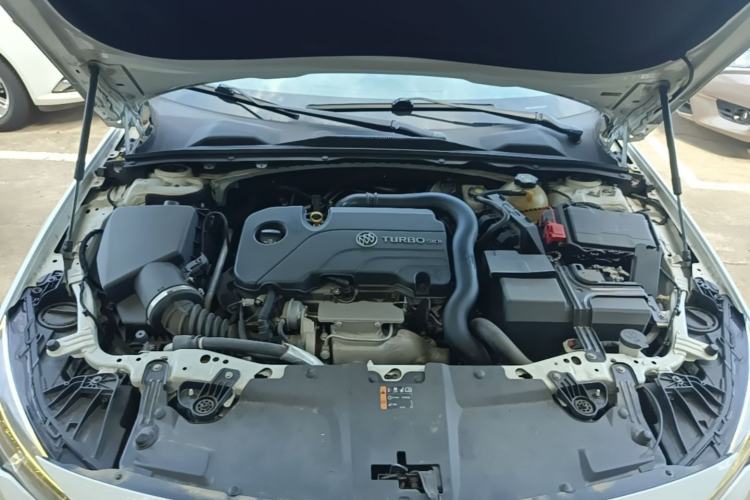 Used Buick Regal 2019 20T Elite Version China VI Standard Engine Bay