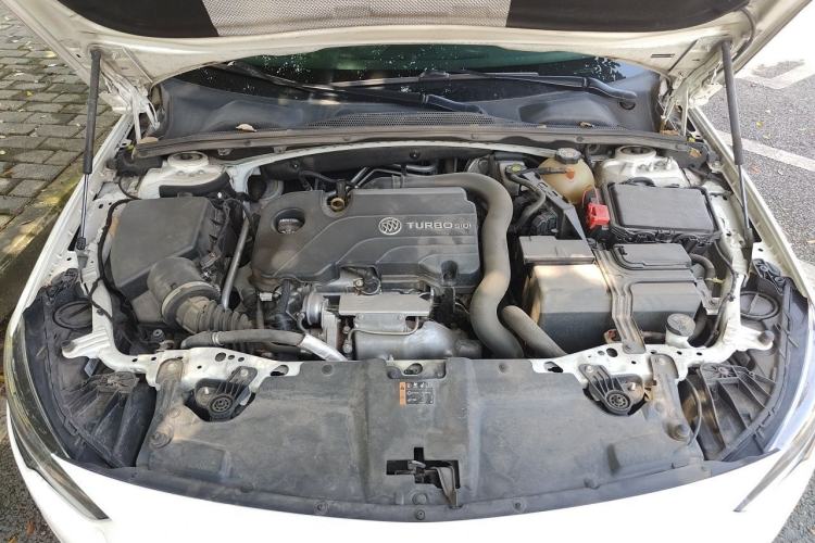 Used Buick Regal 2019 20T Elite Version China VI Standard Engine Bay