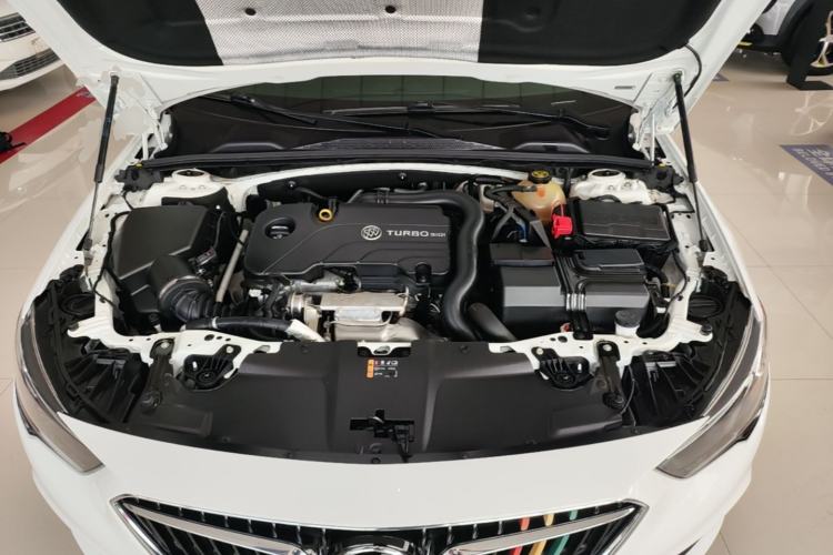 Used Buick Regal 2019 20T Elite Version China VI Standard Engine Bay