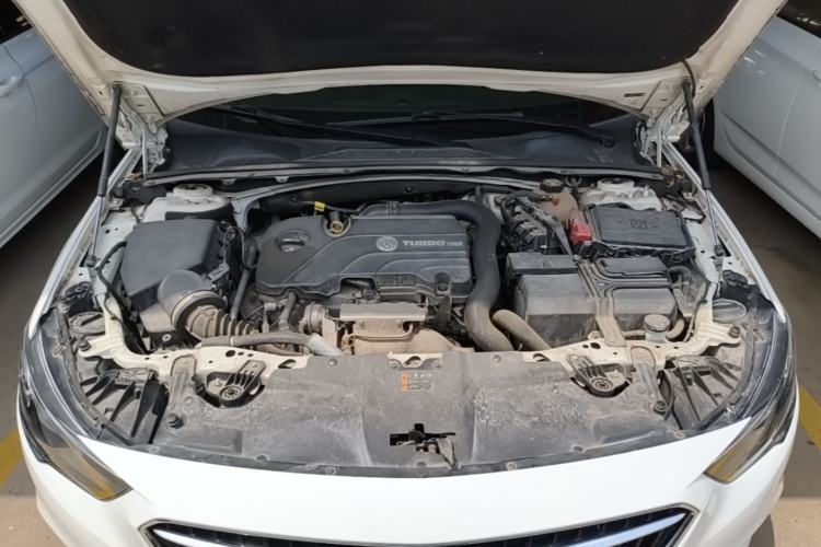 Used Buick Regal 2019 20T Elite Version China VI Standard Engine Bay