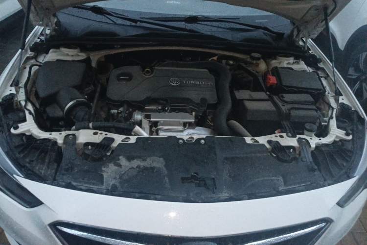 Used Buick Regal 2019 20T Elite Version China V Standard Engine Bay