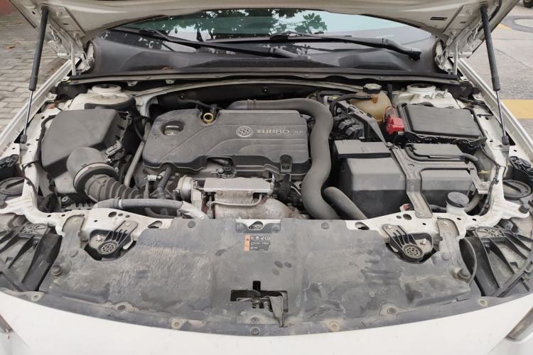 Used Buick Regal 2019 20T Elite Version China VI Standard Engine Bay