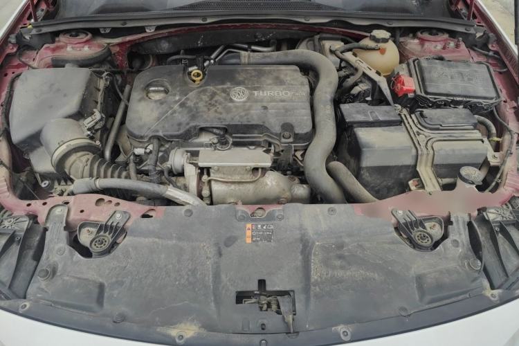 Used Buick Regal 2019 20T Elite Version China VI Standard Engine Bay