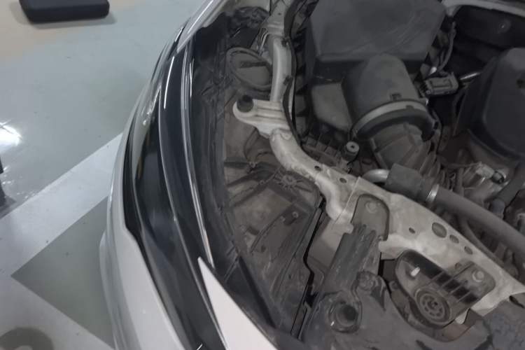 Used Buick Regal 2019 20T Elite Version China VI Standard Engine Bay Right