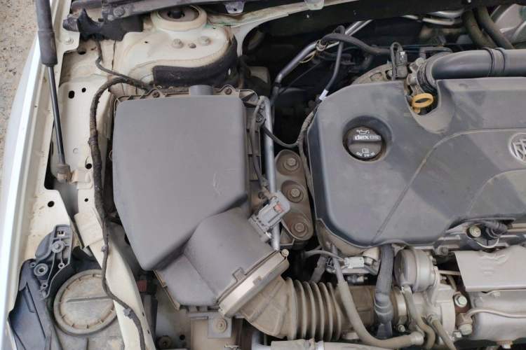 Used Buick Regal 2019 20T Elite Version China VI Standard Engine Bay Right