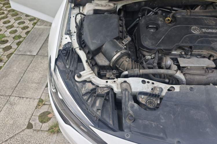 Used Buick Regal 2019 20T Luxury Model China V Standard Engine Bay Right