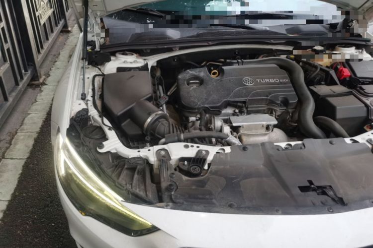 Used Buick Regal 2019 20T Elite Version China VI Standard Engine Bay Right