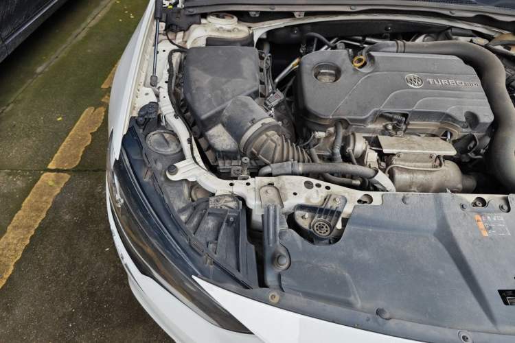 Used Buick Regal 2019 20T Elite Version China VI Standard Engine Bay Right