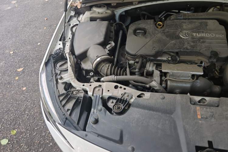 Used Buick Regal 2019 20T Elite Version China VI Standard Engine Bay Right