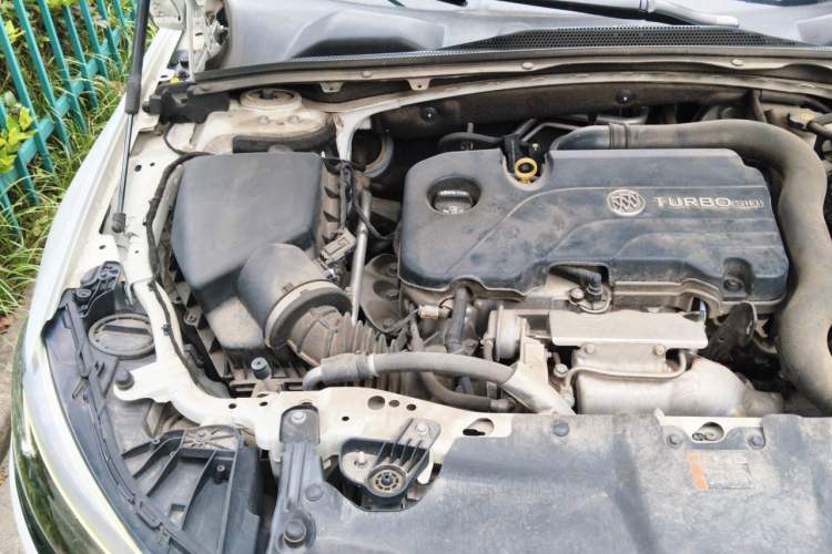 Used Buick Regal 2019 20T Elite Version China VI Standard Engine Bay Right