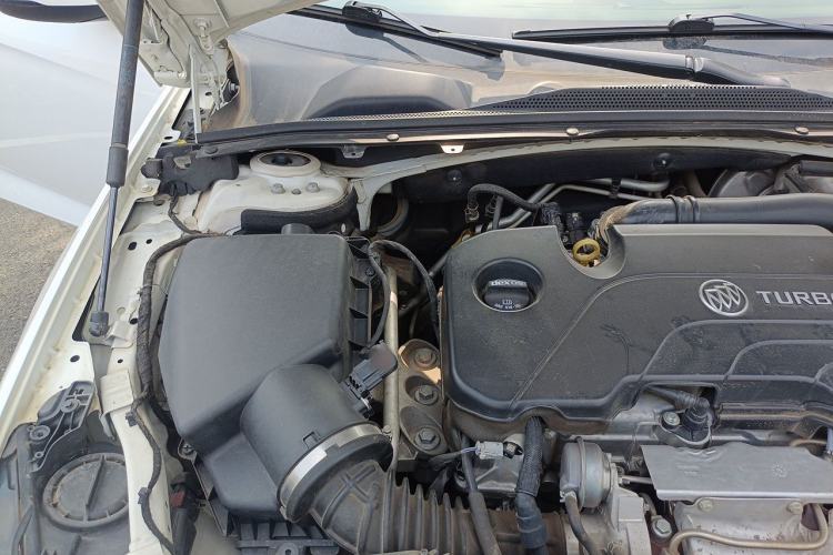 Used Buick Regal 2019 20T Elite Version China VI Standard Engine Bay Right