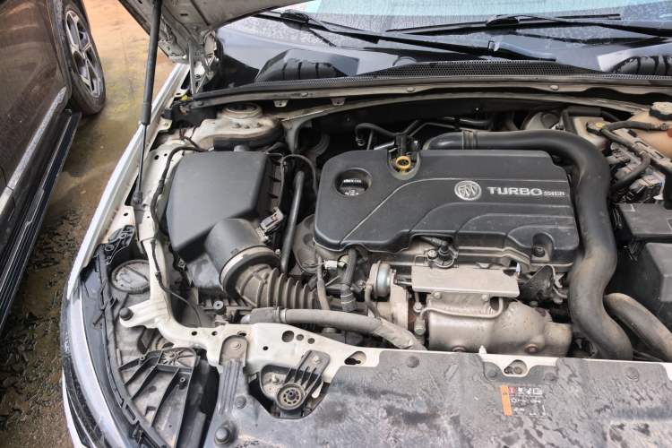 Used Buick Regal 2019 20T Elite Version China VI Standard Engine Bay Right