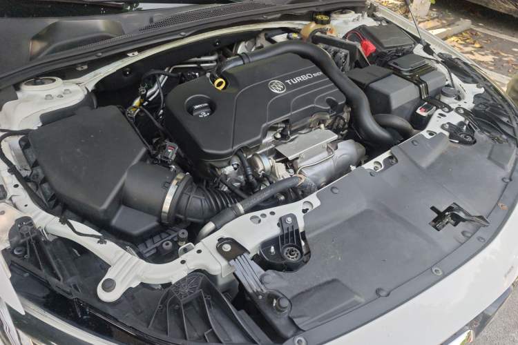 Used Buick Regal 2019 20T Luxury Model China V Standard Engine Bay Right