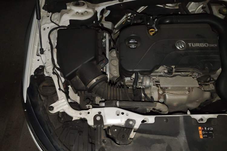 Used Buick Regal 2019 20T Elite Version China VI Standard Engine Bay Right