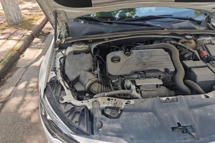 Used Buick Regal 2019 Revised 20T Luxury Version China VI Standard Engine Bay Right