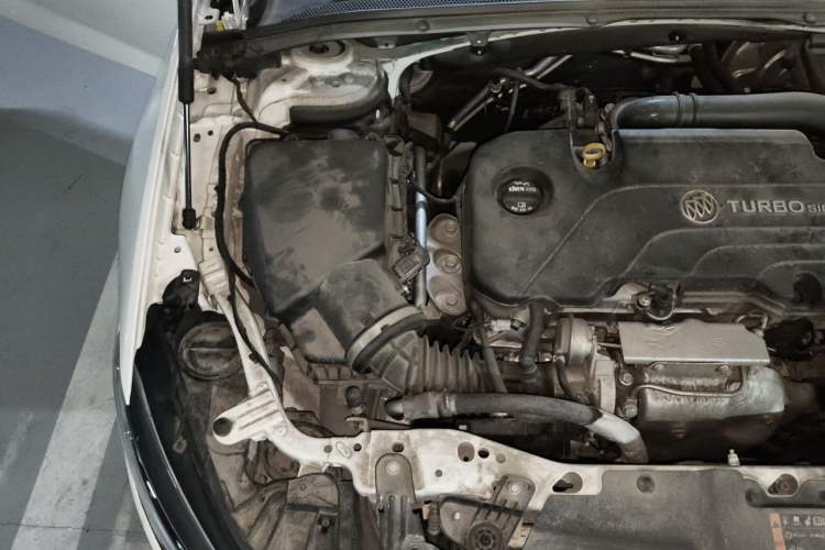Used Buick Regal 2019 20T Elite Version China VI Standard Engine Bay Right