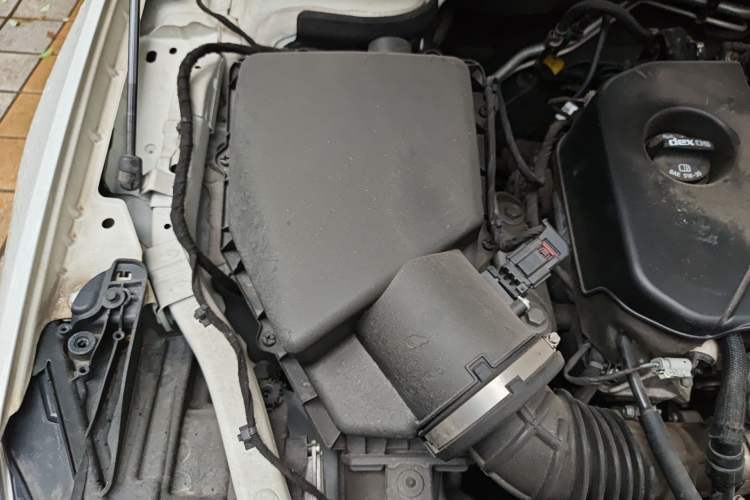 Used Buick Regal 2019 20T Luxury Model China VI Standard Engine Bay Right