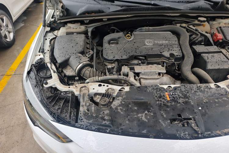 Used Buick Regal 2019 20T Elite Version China VI Standard Engine Bay Right