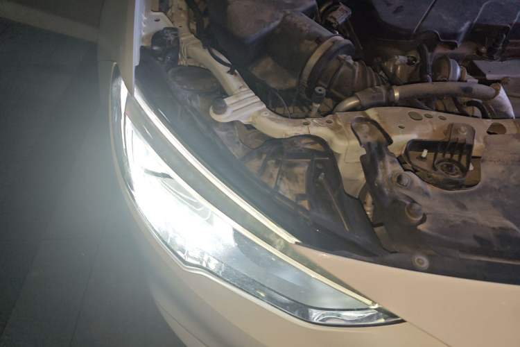 Used Buick Regal 2019 20T Elite Version China VI Standard Engine Bay Right