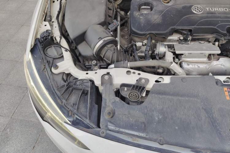 Used Buick Regal 2019 20T Elite Version China V Standard Engine Bay Right