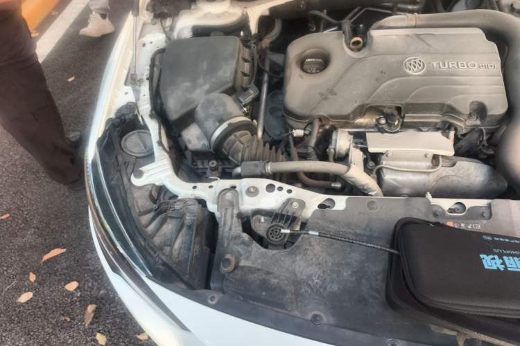 Used Buick Regal 2019 20T Elite Version China VI Standard Engine Bay Right