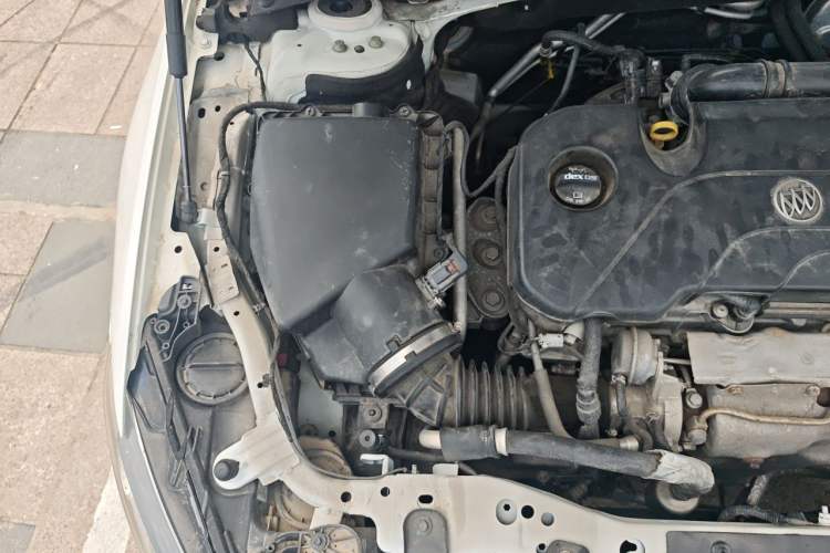 Used Buick Regal 2019 20T Elite Version China VI Standard Engine Bay Right