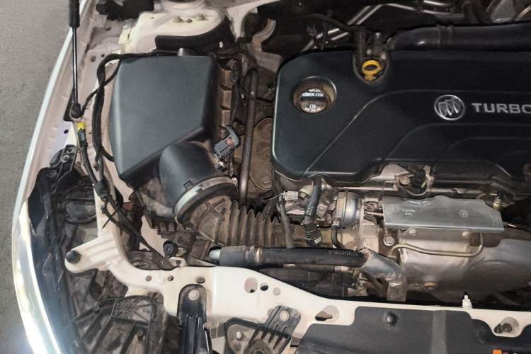 Used Buick Regal 2019 20T Elite Version China V Standard Engine Bay Right