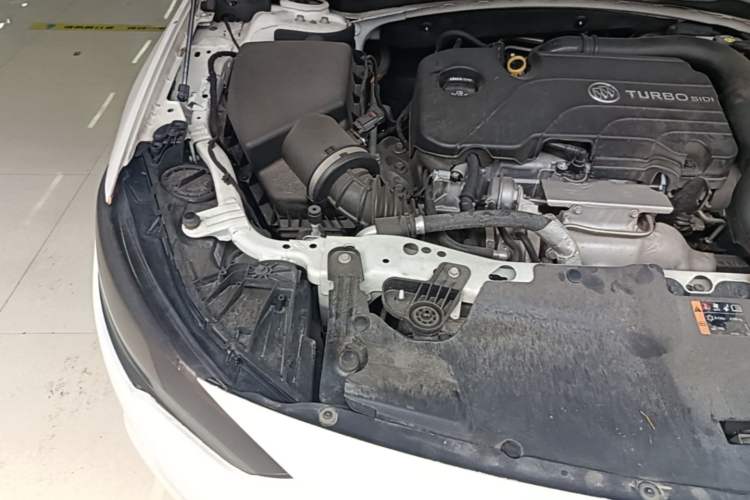 Used Buick Regal 2019 20T Elite Version China VI Standard Engine Bay Right