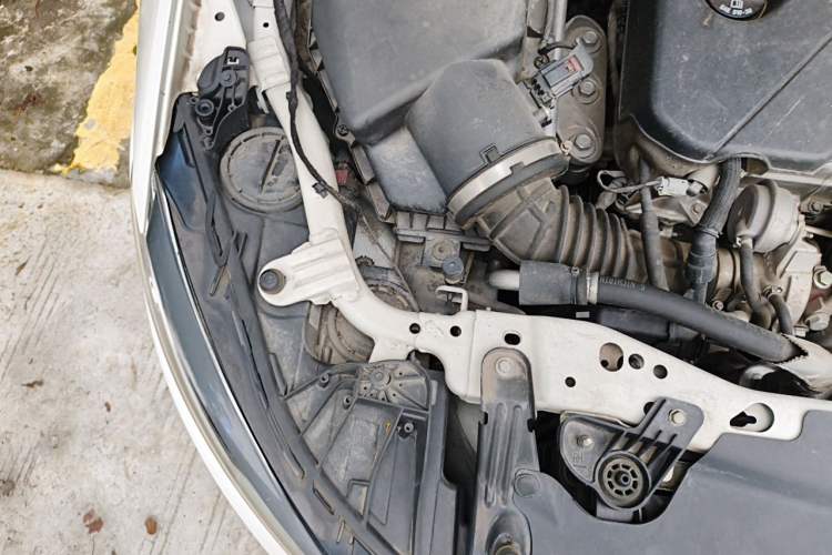Used Buick Regal 2019 20T Elite Version China V Standard Engine Bay Right