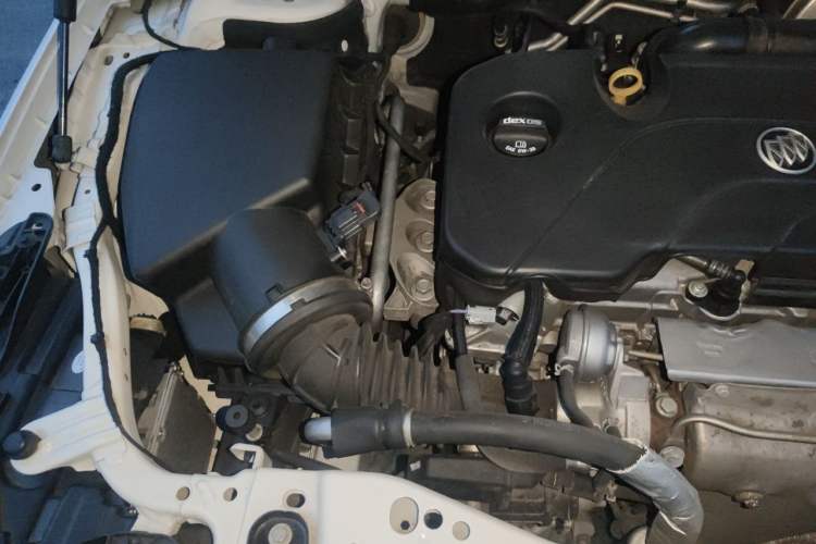 Used Buick Regal 2019 20T Elite Version China VI Standard Engine Bay Right