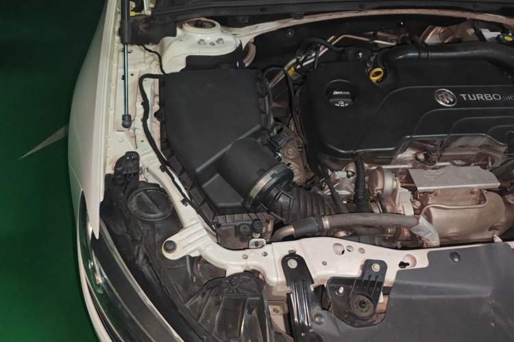 Used Buick Regal 2019 20T Elite Version China VI Standard Engine Bay Right
